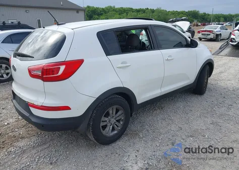 2011 Kia Sportage z USA, uszkodzony, nr VIN KNDPB3A27B7066520